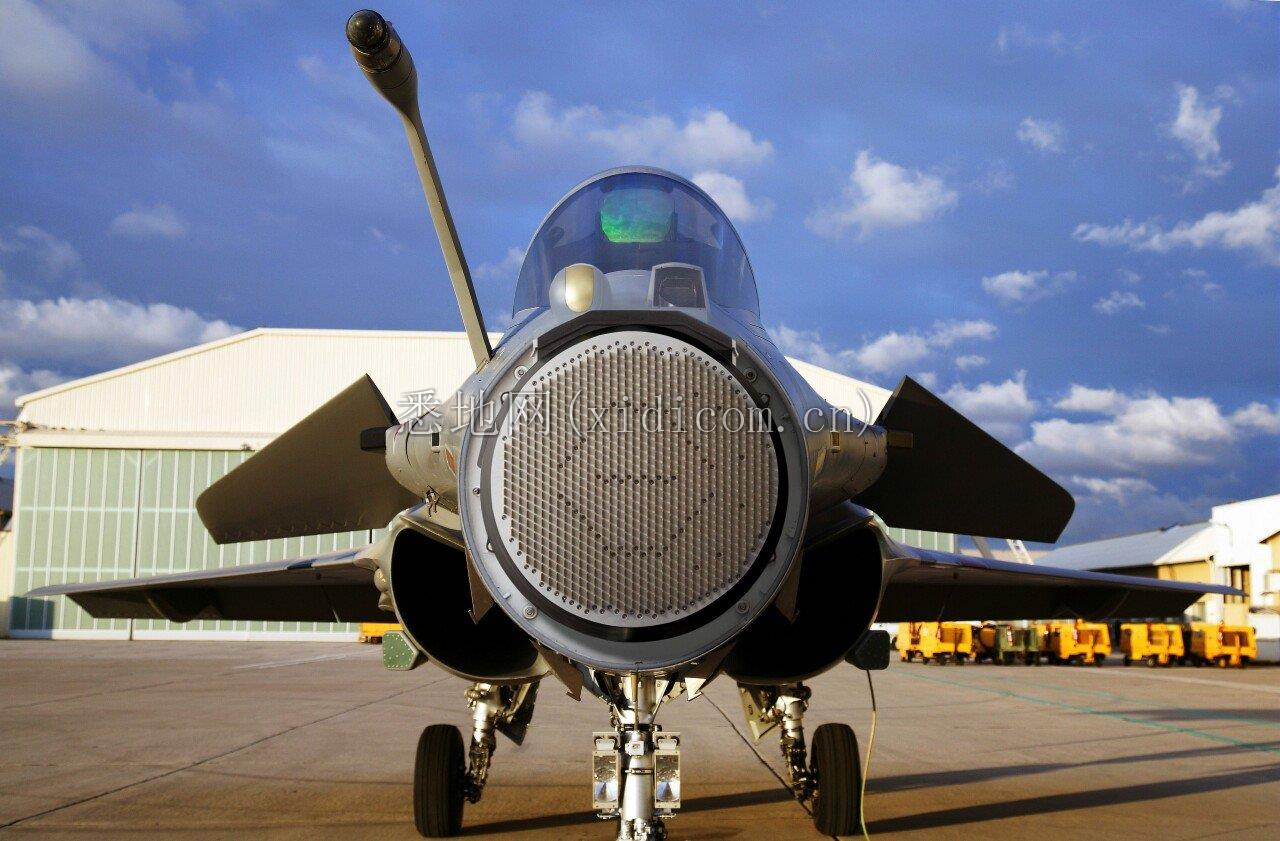 rafale-equipped-with-the-thales-production-rbe2-aesa-radar_eric-raz-regards-c2a9thales.jpg
