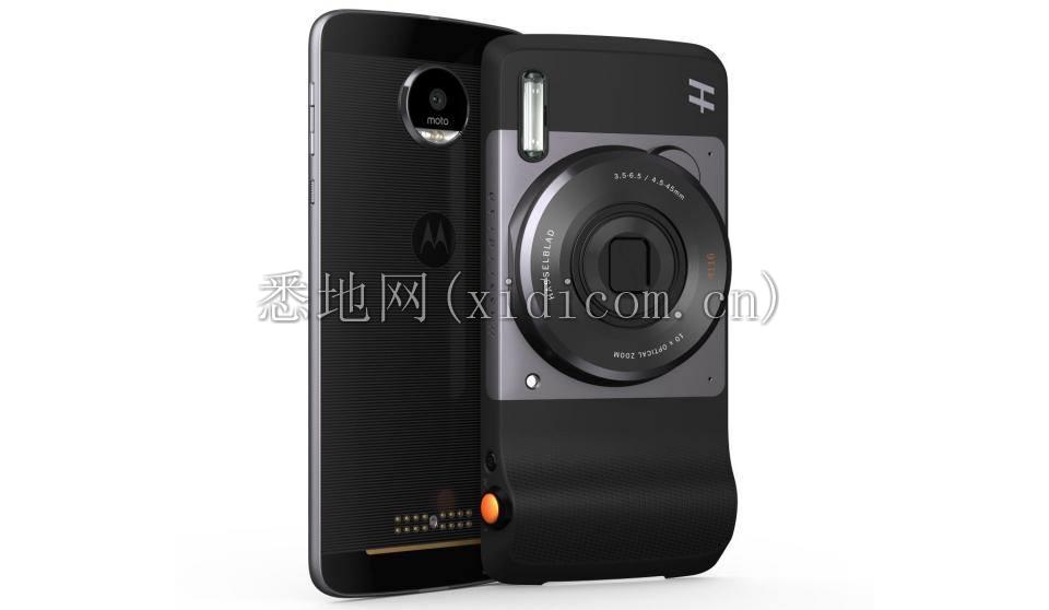 Hasselblad True Zoom With Phone.jpg